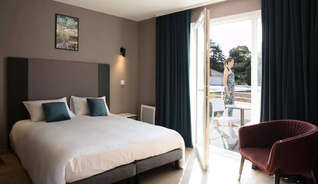 Studio 2 People Alou