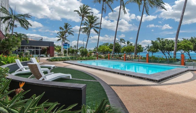 Studio 211-seaside Serenity: Your Perfect Retreat