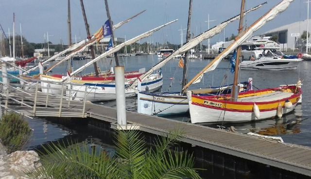 STUDIO 23 M2 AT THE PORT AND BEACH