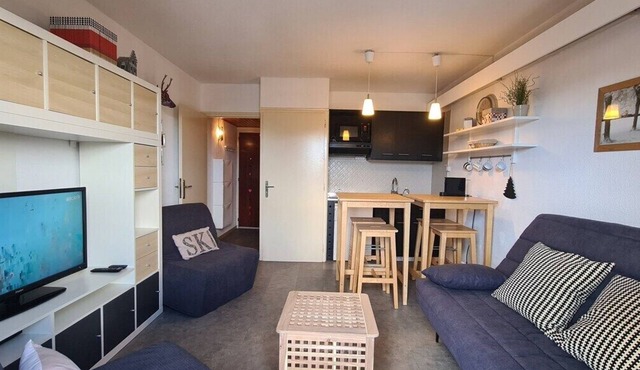 Studio 3/4 pers, lake view, close to shops, classified