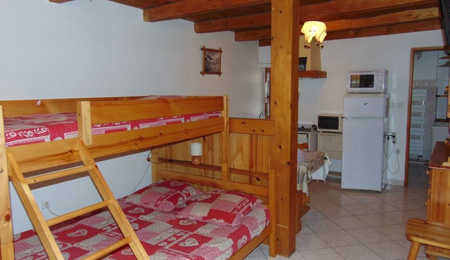 STUDIO 3 pers. in a quiet traditional house