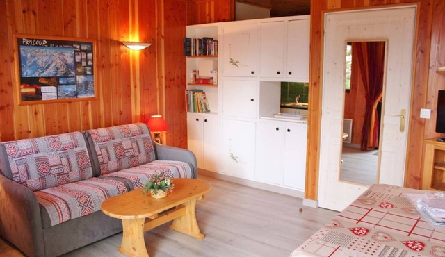 Studio * 30 m² PRA-LOUP 1600 m at the foot of the slopes. Southern Alps