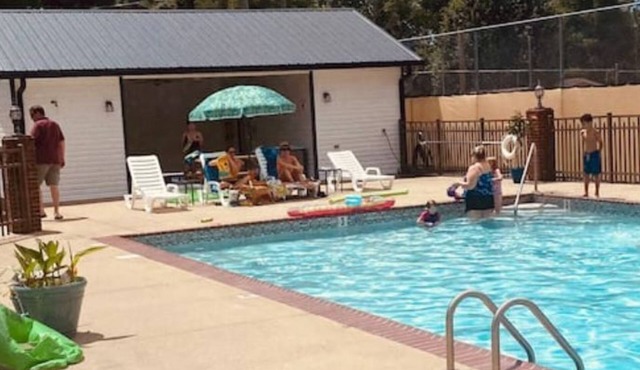 Studio 34 at Villager, Pool, Resort Dock