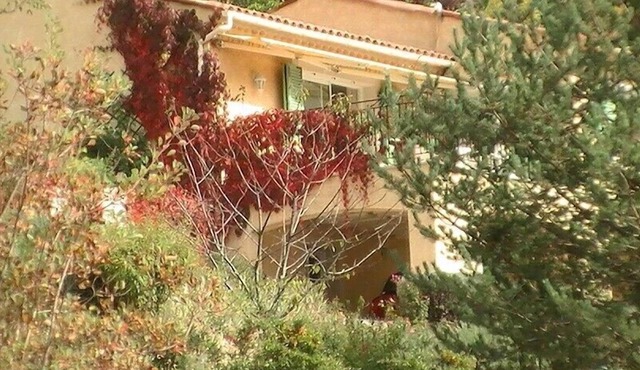 Studio 35m ° new fully equipped, garden, parking, ground floor, quiet greenery.