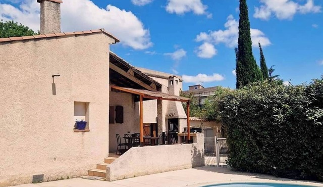 Studio 35m2 Avec Jacuzzi Privatif et Piscine Suite Parentale Avec sdb