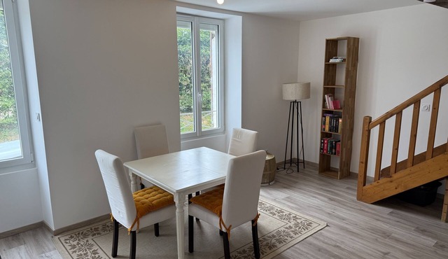 Studio 36 rue Vaucharmes-Studio-Ensuite with Shower