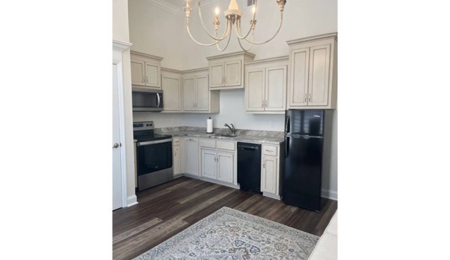 Studio #4 -A Lovely 1 bedroom studio apartment