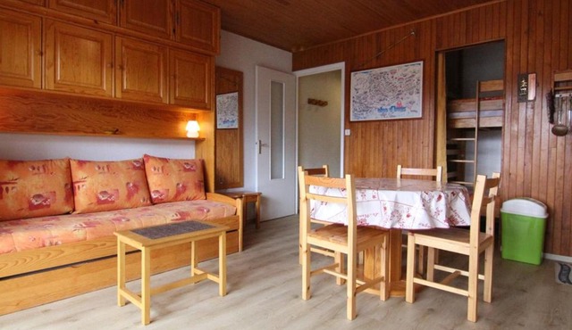 Studio 4 pers, 28m², Alpe d'Huez - Proche pistes et commerces, balcon sud, casier à skis - FR-1-405-30