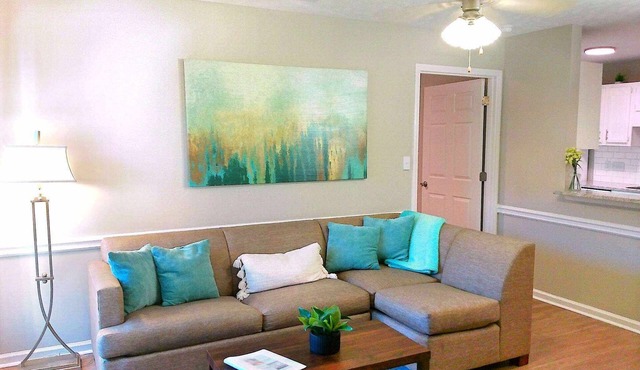 Studio 415 ~ Accessible 1st Floor with Self Check-in