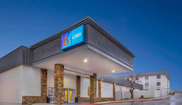 Studio 6 Bartlesville, OK