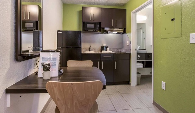 Studio 6 Extended Stay - Coral Springs, FL - Fort Lauderdale