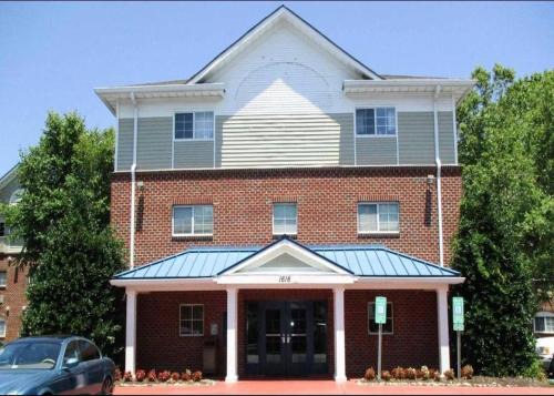 Studio 6 Extended Stay - Hampton, VA - Langley AFB Area