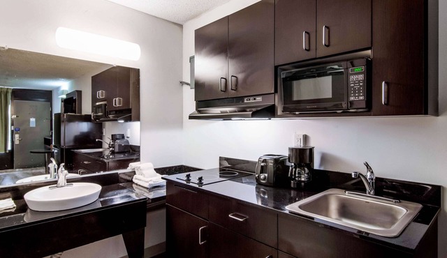 Studio 6 Extended Stay - Lagrange, GA