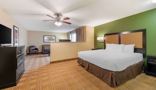 Studio 6 Extended Stay Minneapolis Airport Eagan MN