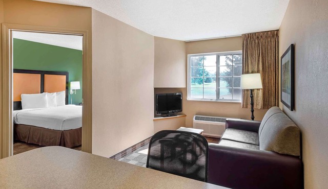 Studio 6 Extended Stay Philadelphia Malvern Swedesford Rd. PA