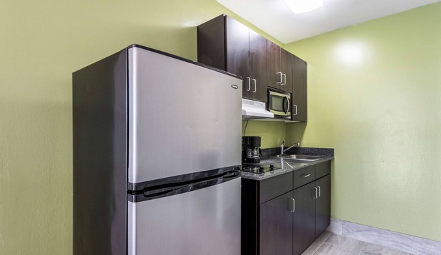 Studio 6 Extended Stay - Savannah, GA