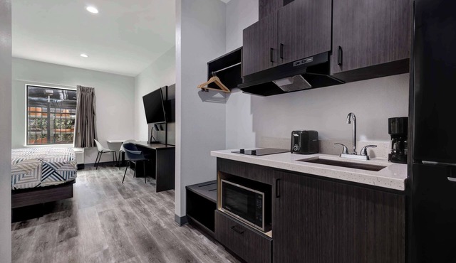 Studio 6 Katy, TX – Energy Corridor