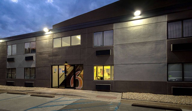 Studio 6 Merrillville, IN