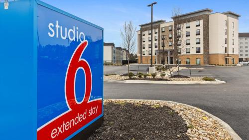 Studio 6 Richmond Airport