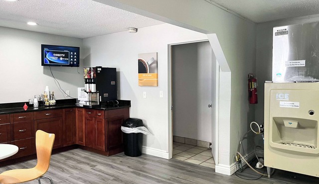 Studio 6 Suites Dayton, Oh - Englewood