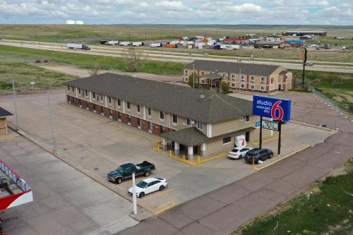 Studio 6