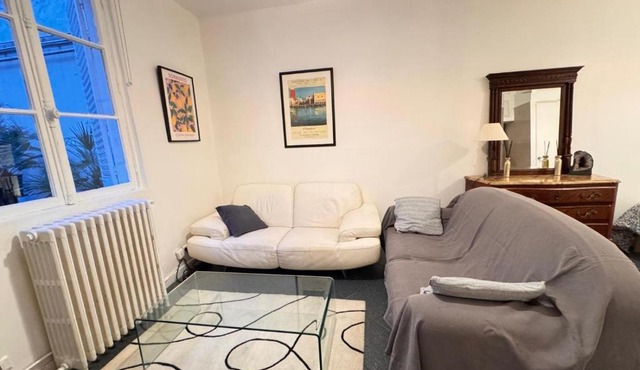 STUDIO 86 rue LEVIS 75017