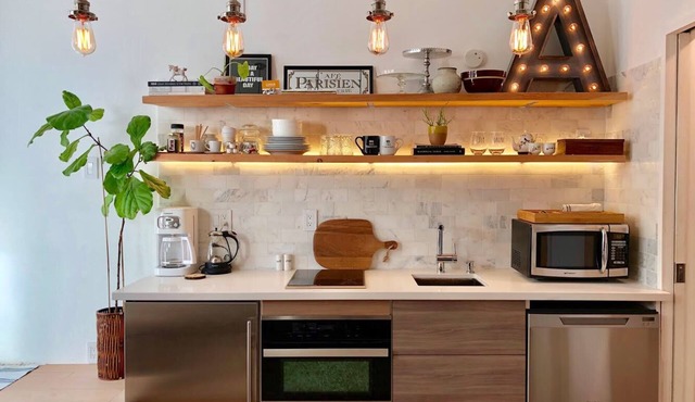 Studio A - Modern Montclair Studio complete kitchen, bathroom plus loft sleeps 4