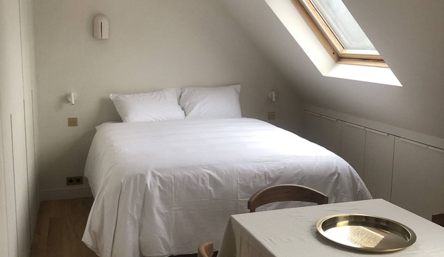 Studio Aménagé Prés de la Place de L'etoile 6ème Étage Sans Ascenseur