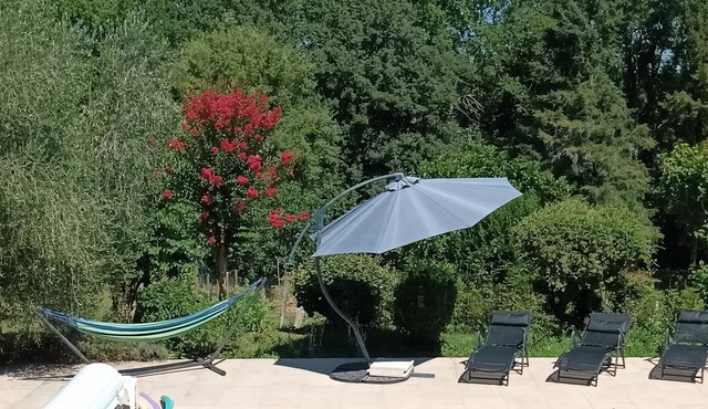 Studio Apartment 'Grand Gîte Croix Du Sud' with Shared Pool, Shared Terrace and Wi-Fi