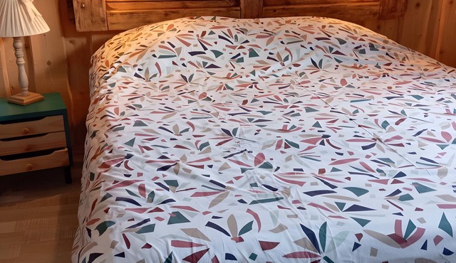 Studio Apartment 'Gite Lou Maseou - Le Mas Du Lac -' with Lake View, Shared Pool and Wi-Fi