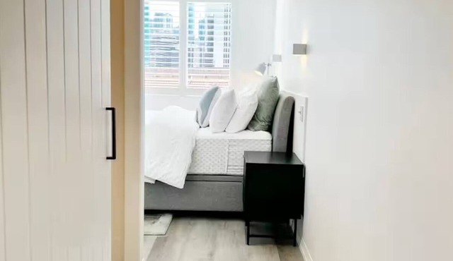 Studio apartment with City Views