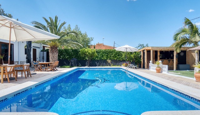 Studio Apartment 'Park Carpe Diem' with Shared Pool, Wi-Fi and Air Conditioning