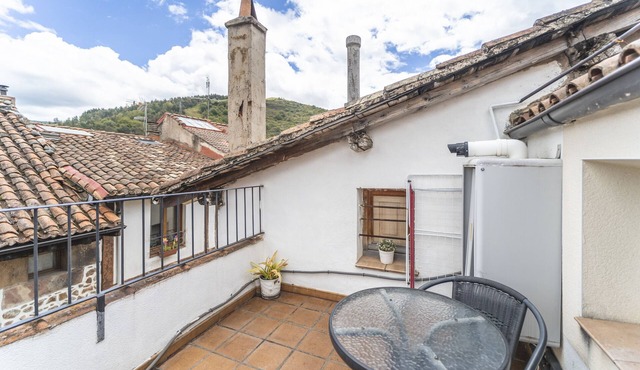 Studio Apartment 'Altuzarra 1' with Mountain View, Private Terrace and Wi-Fi