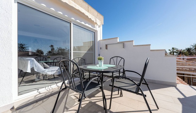 Studio apartment 'Costa Sur' with Private Terrace, Wi-Fi and Air Conditioning