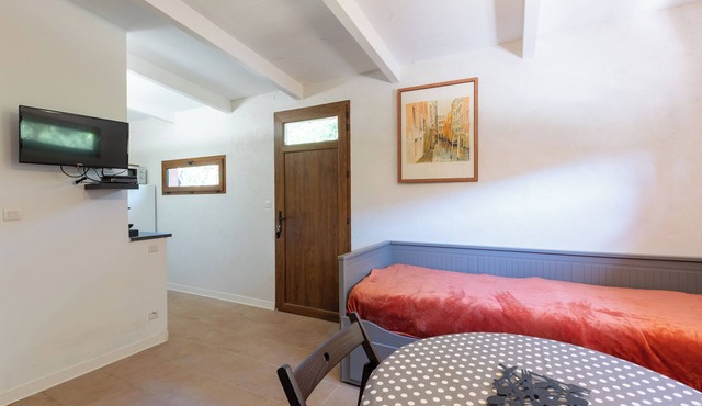 Studio Apartment 'De Mammo' with Mountain View, Wi-Fi and Air Conditioning