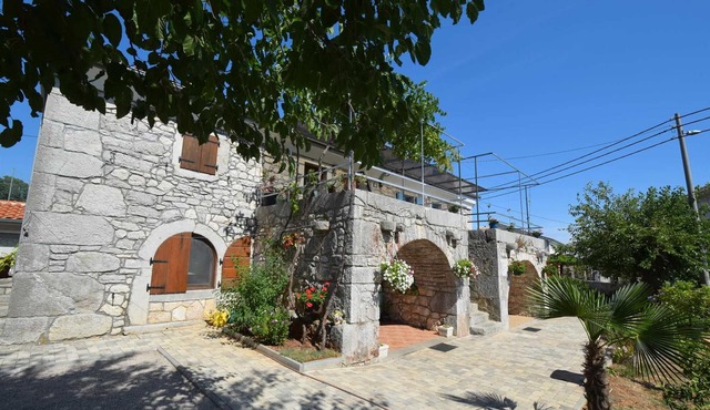 Studio apartment Depope 2