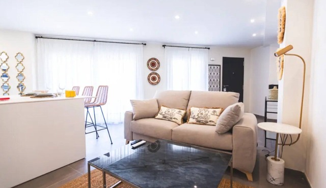 Studio Apartment 'Flores De Cordoba 5 Jazmin' with Wi-Fi and Air Conditioning