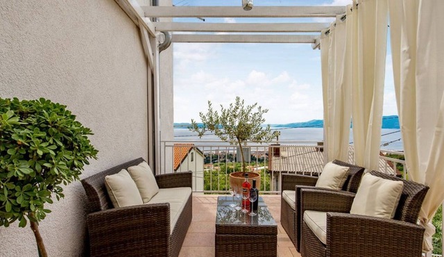 Studio apartment for a city break by Villas Guide