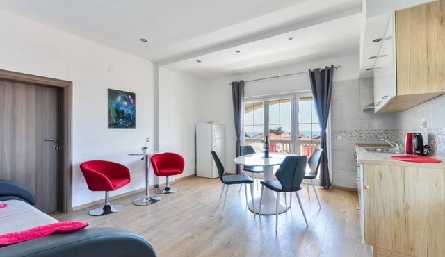 Studio apartment in Vir with Balcony, Air condition, WIFI, Dishwasher (4589-2)