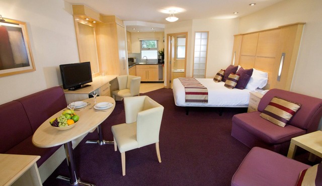 Studio Apartment | Lakeside Resort | Sleeps 2