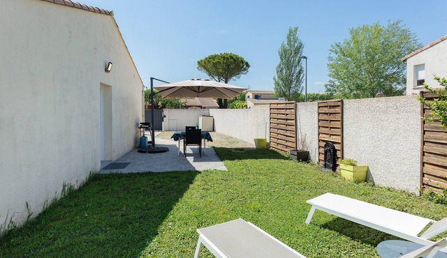 Studio Apartment 'Meublé À 25 Min Des Plages' with Private Terrace, Wi-Fi and Air Conditioning