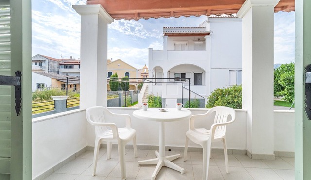 Studio Apartment 'Olivea 2' with Sea View, Wi-Fi and Air Conditioning