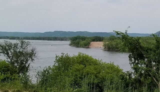Studio apartment overlooking the beautiful Mississippi River