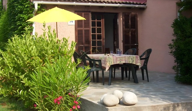 Studio Apartment 'Rico Plage 2 Personnes' with Private Terrace, Wi-Fi and Air Conditioning