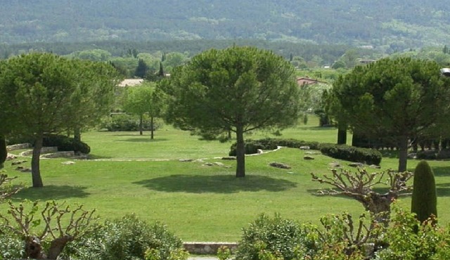 Studio Apartment (Sleeps 2)