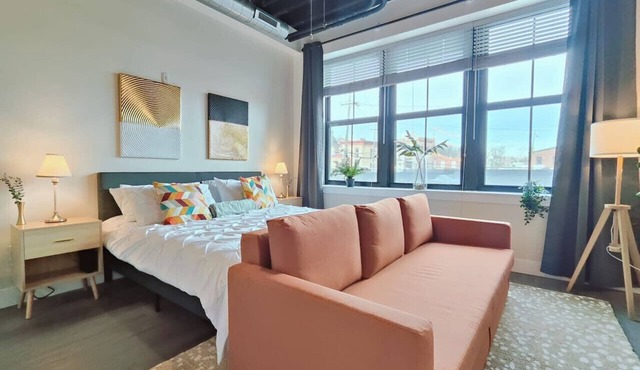 Studio Apt Near Temple Unit with Free Parking for Extended Stays