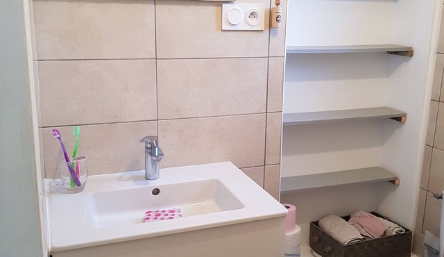 STUDIO at ALTHEN DES PALUDS between AVIGNON and CARPENTRAS