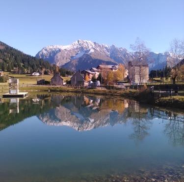 Studio au calme face aux montagnes dans station de ski