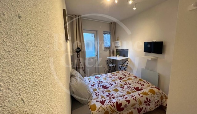 Studio, Av. Marx Dormoy, fully equipped. (B)