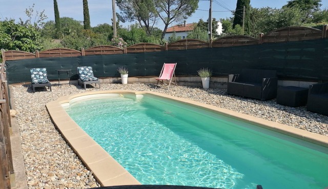 Studio Avec Terrasse et Piscine